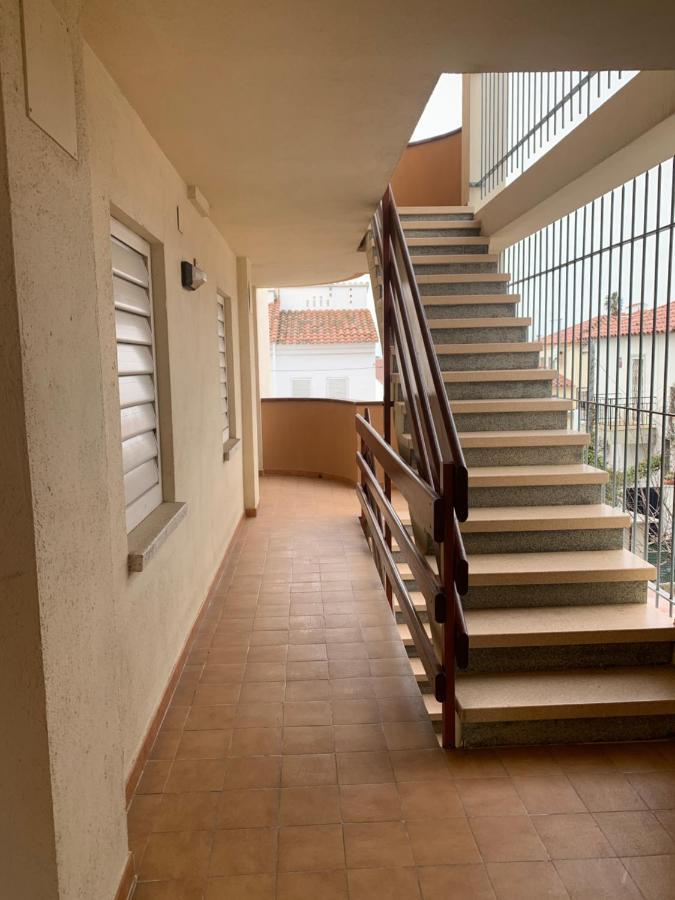 Apartamento De Playa En Santa Margarita. Roses Eksteriør billede