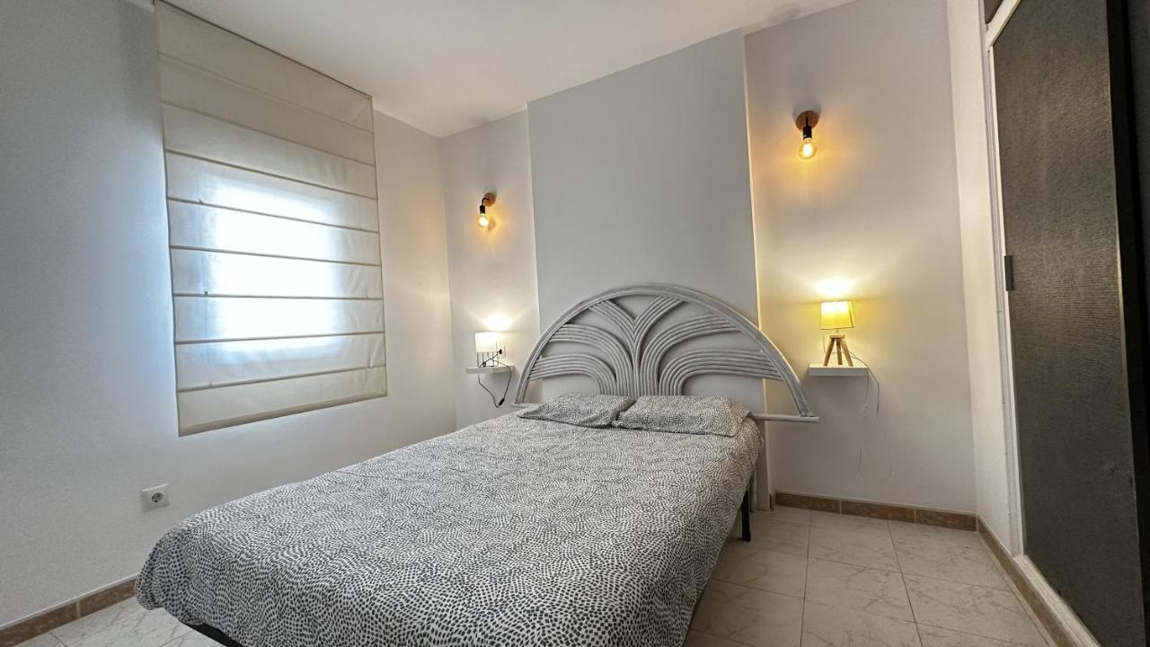 Apartamento De Playa En Santa Margarita. Roses Eksteriør billede