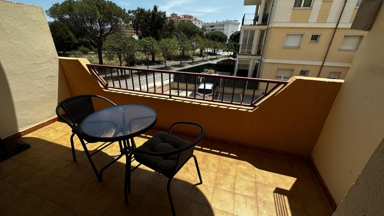 Apartamento De Playa En Santa Margarita. Roses Eksteriør billede